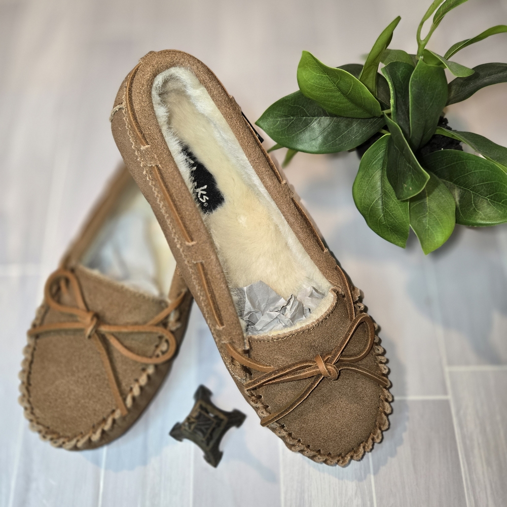 Clarks Tan Suede Moccasin Slippers